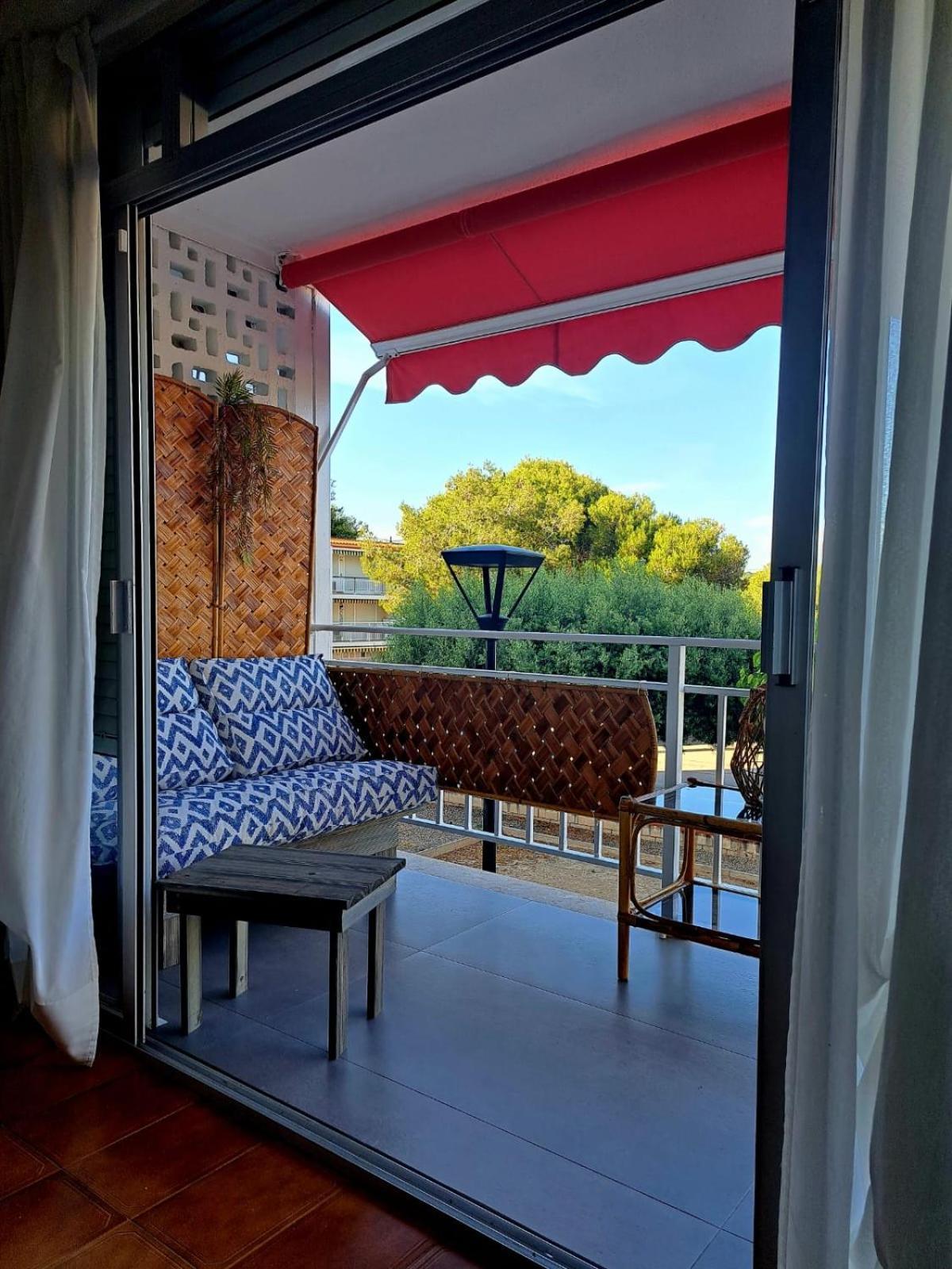 Apartment In Front Of Arrabassada Beach Tarragona Exterior foto