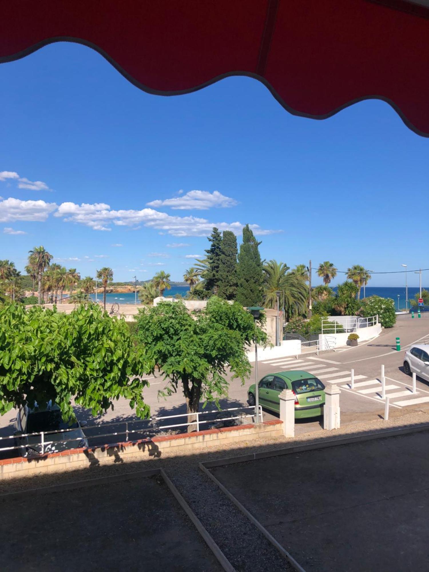 Apartment In Front Of Arrabassada Beach Tarragona Exterior foto